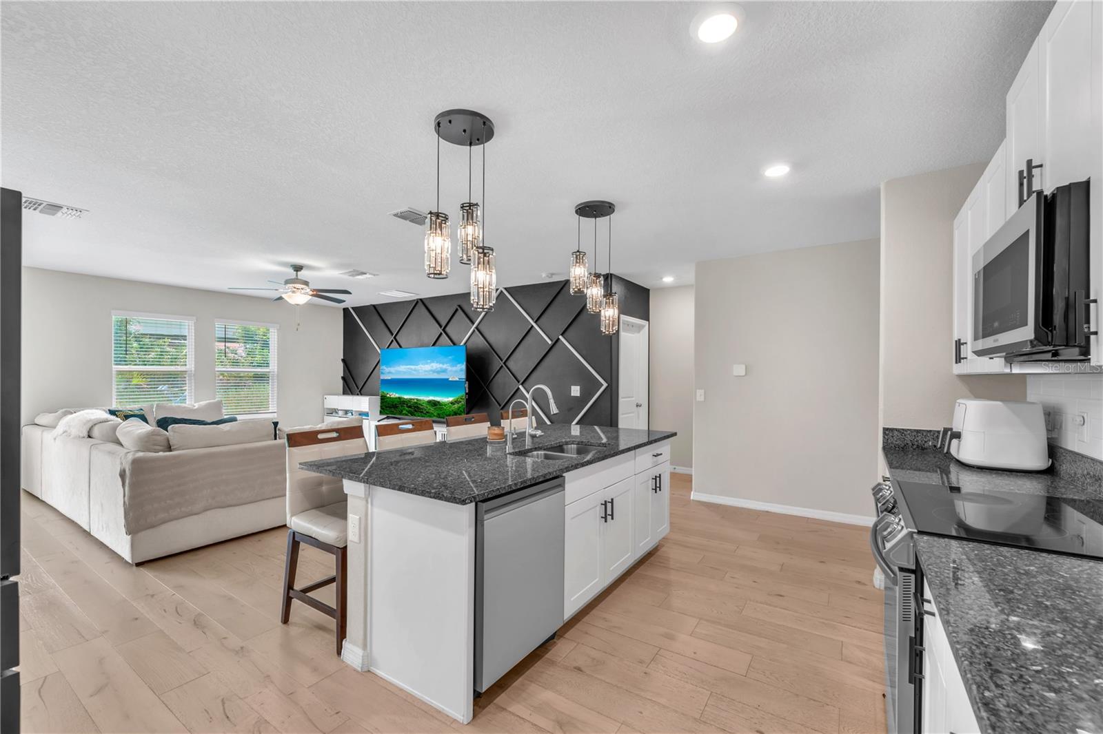1911 Fan Aloe, Ruskin, FL 33570
