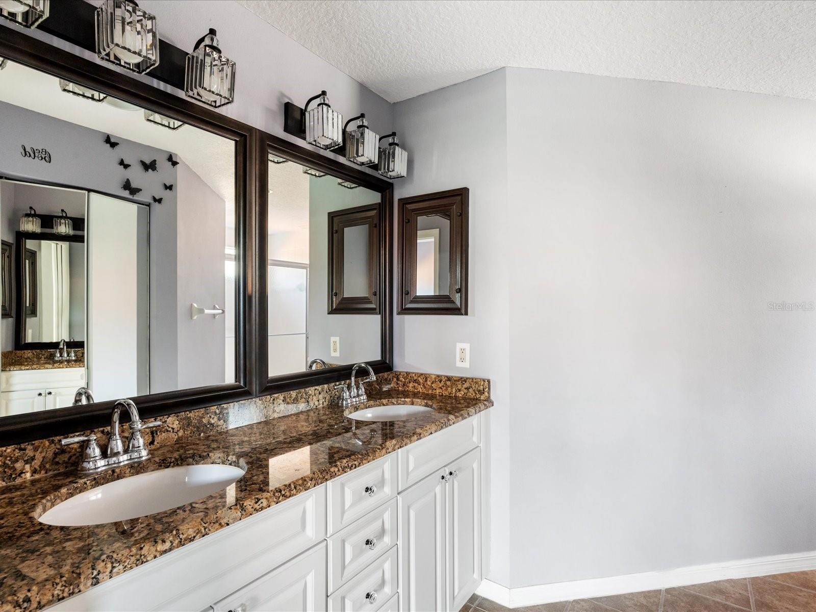 5336 Edgewater Unit 11, Oxford, FL 34484