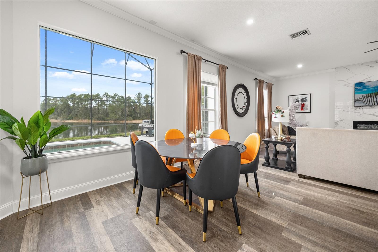 1746 Carillon Park, Oviedo, FL 32765