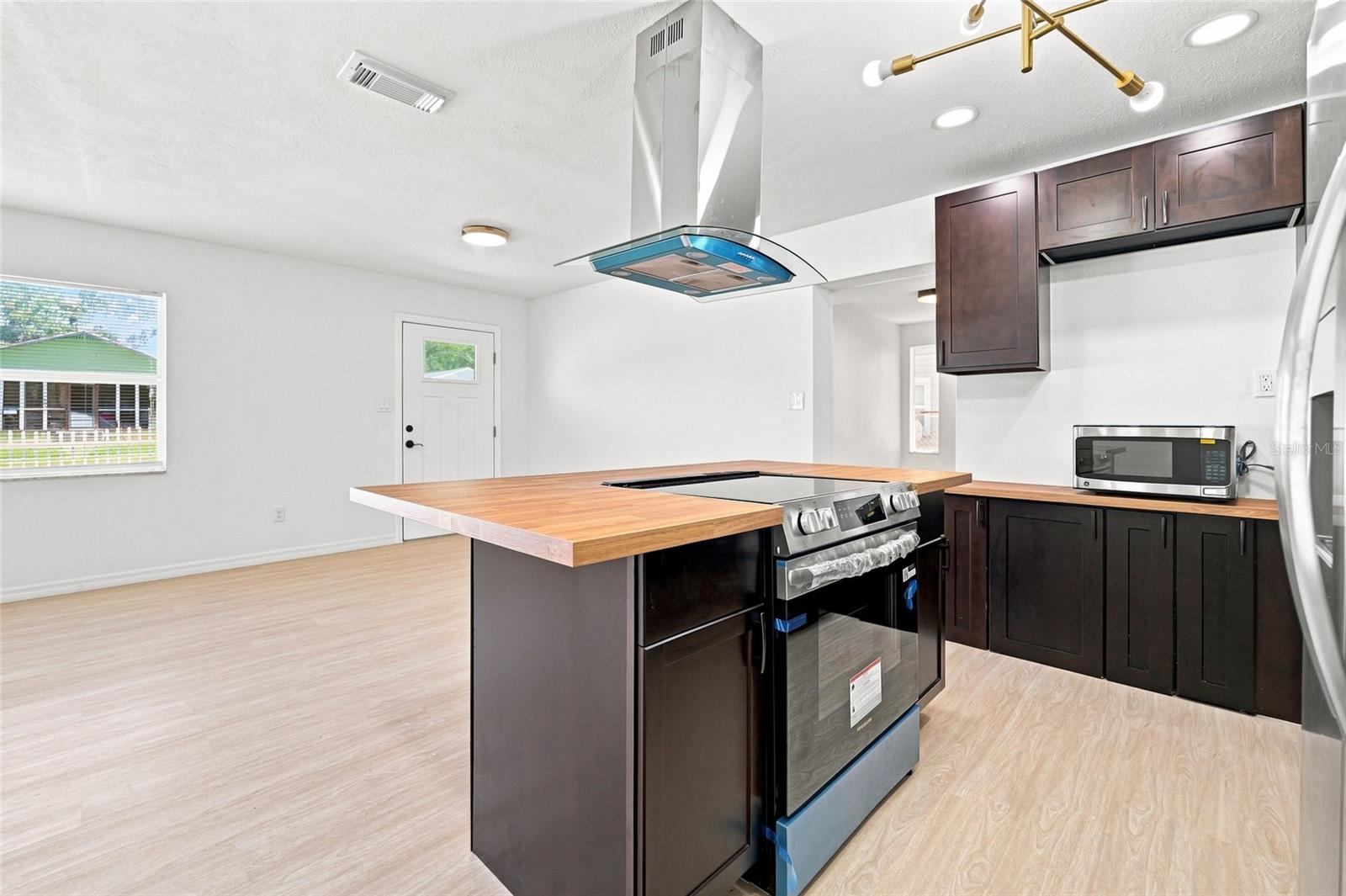 4009 Powhatan, Tampa, FL 33610