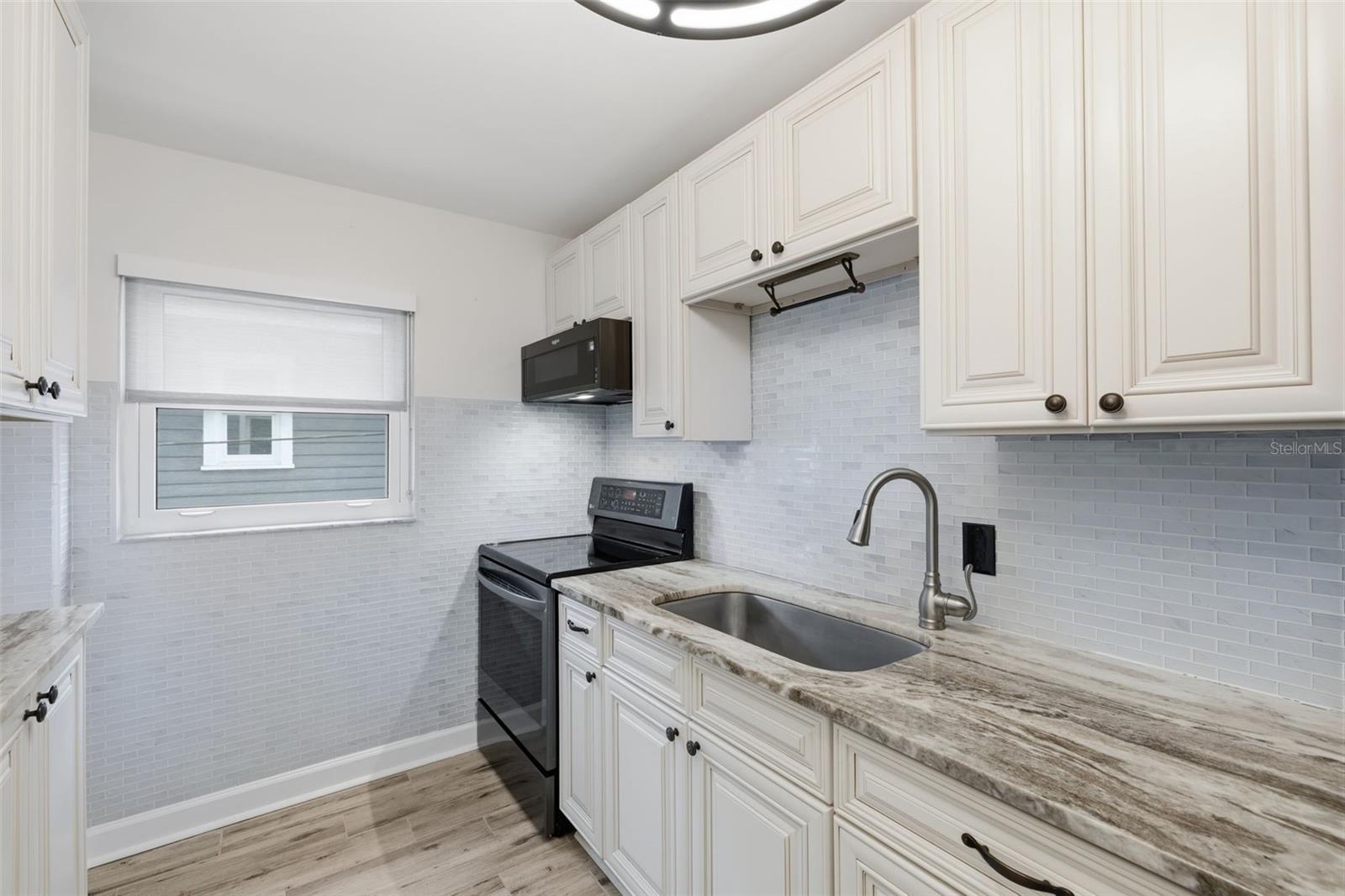 841 4th Unit 27, St Petersburg, FL 33701