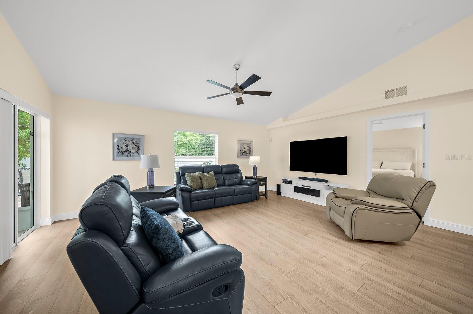 5022 20th Street, Bradenton, FL 34203