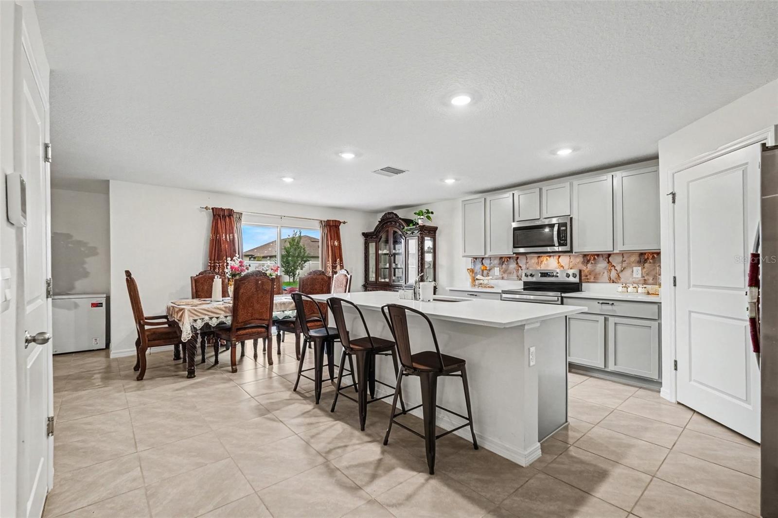 3601 Capital Reserve, Plant City, FL 33565
