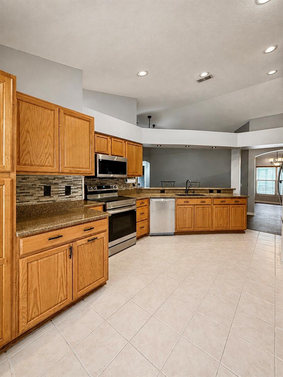 4828 Wessex, Land O Lakes, FL 34639