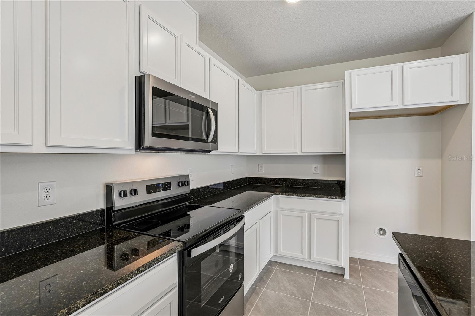 679 Meadows Edge, Lake Wales, FL 33859