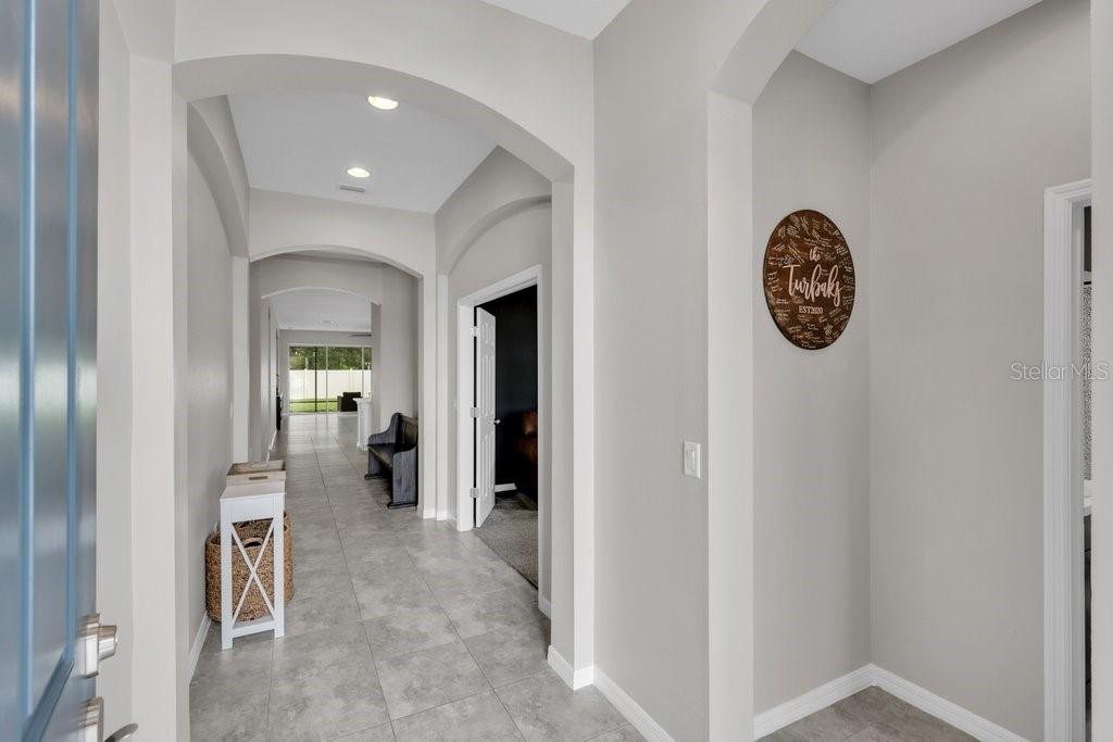 17651 Bright Wheat, Lithia, FL 33547