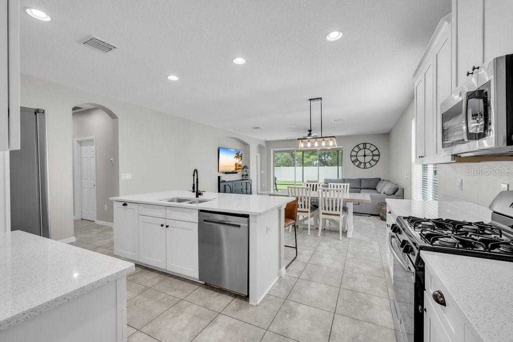17651 Bright Wheat, Lithia, FL 33547