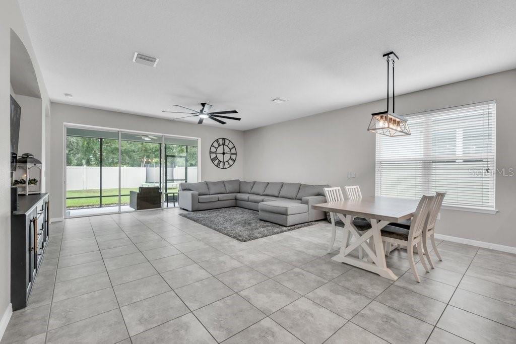 17651 Bright Wheat, Lithia, FL 33547