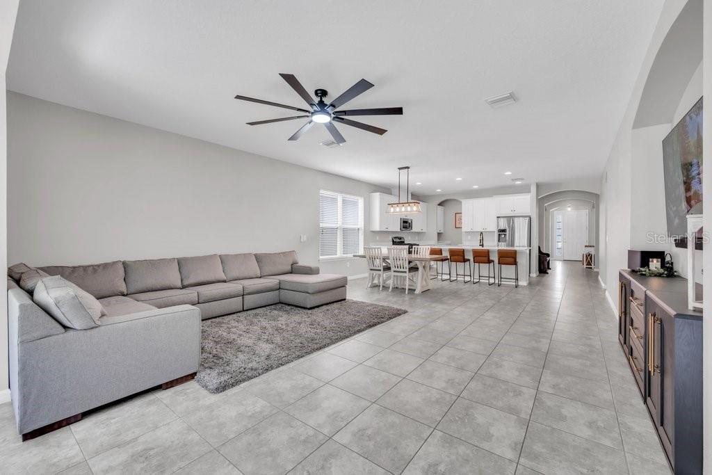 17651 Bright Wheat, Lithia, FL 33547
