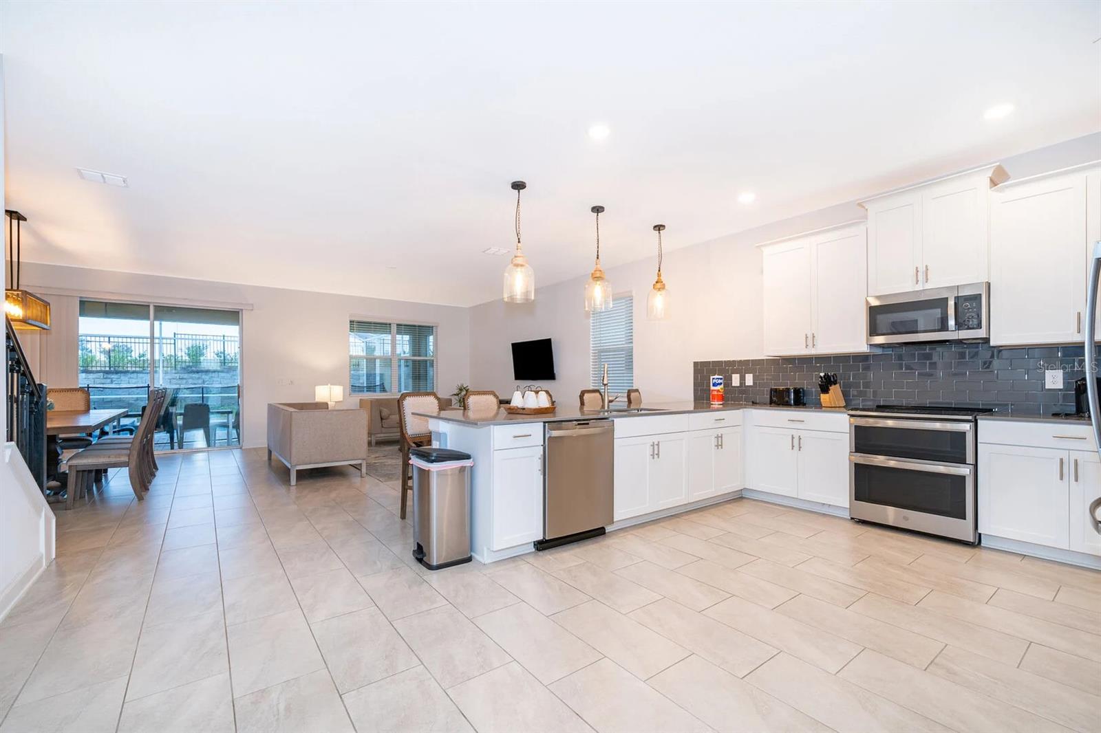 9056 Sommerset Hills, Davenport, FL 33896