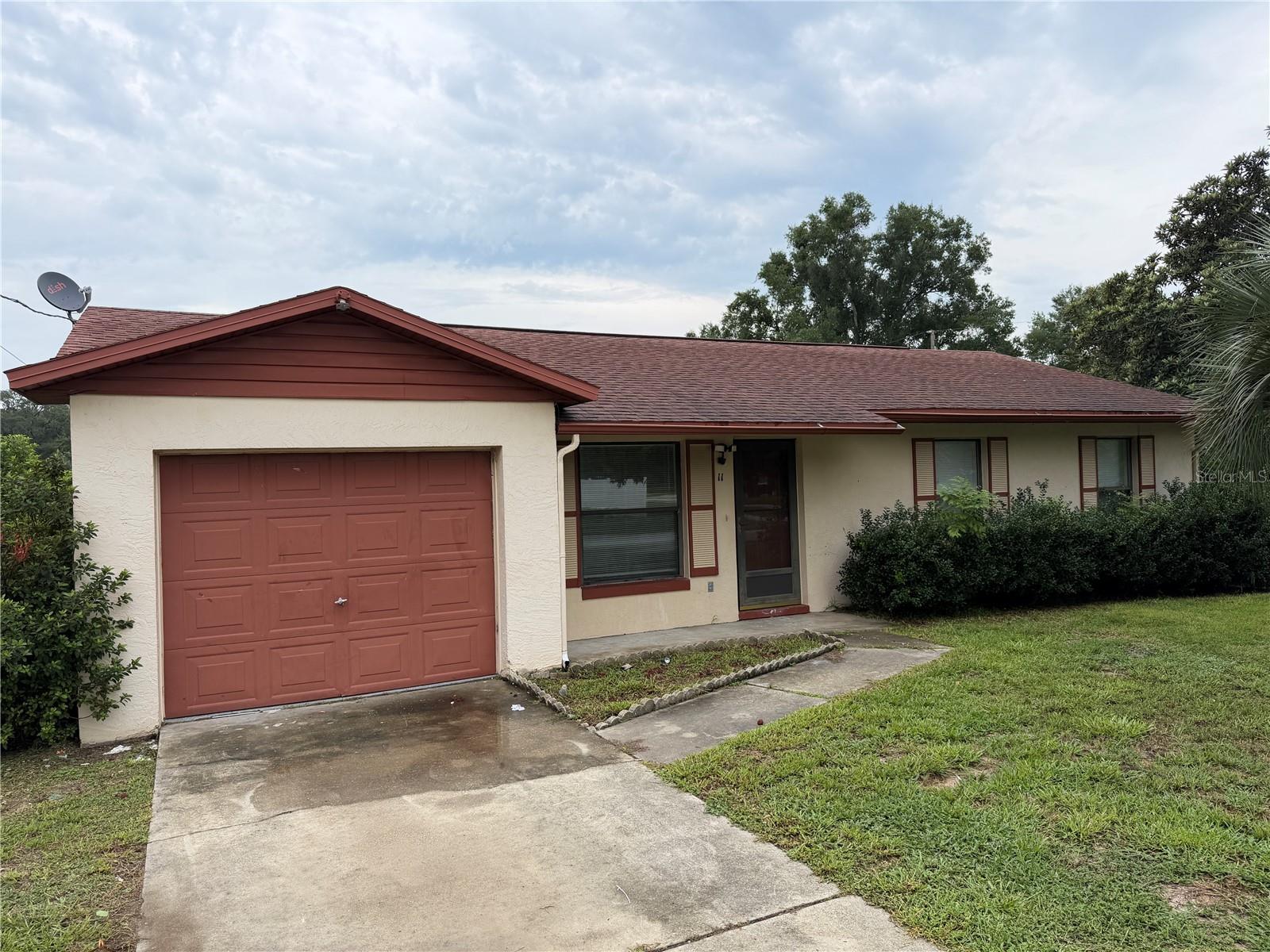 11 Pine Circle, Ocala, FL 34472