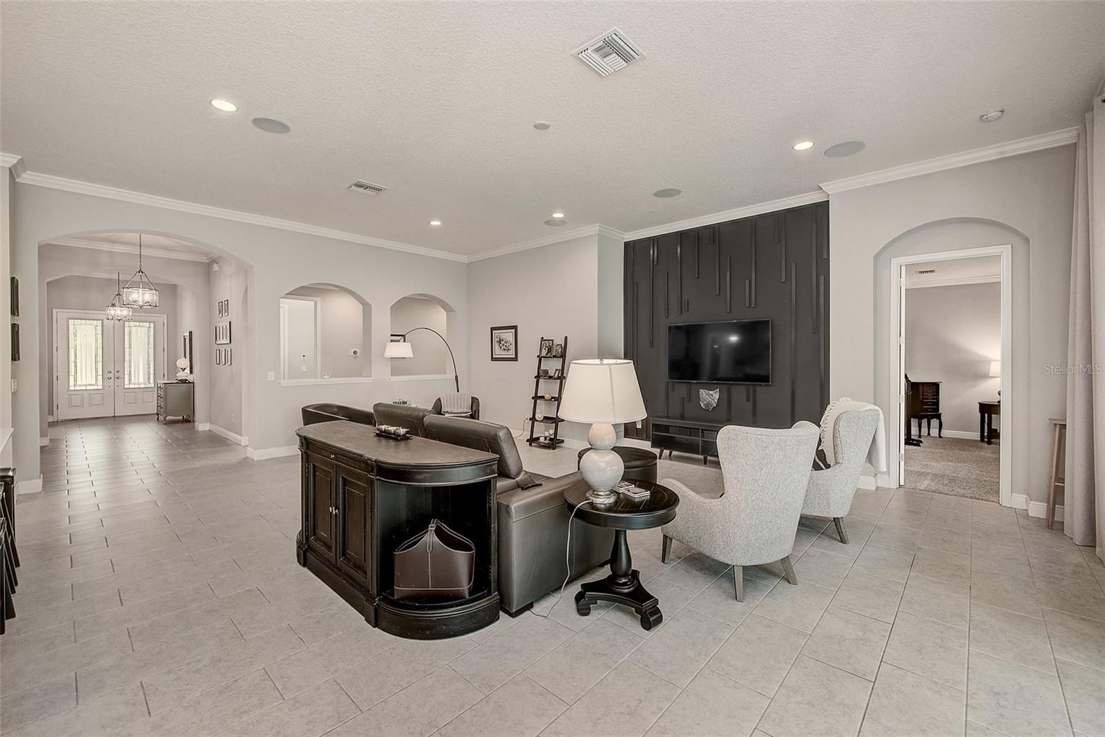 6916 Neopolitan, Apollo Beach, FL 33572