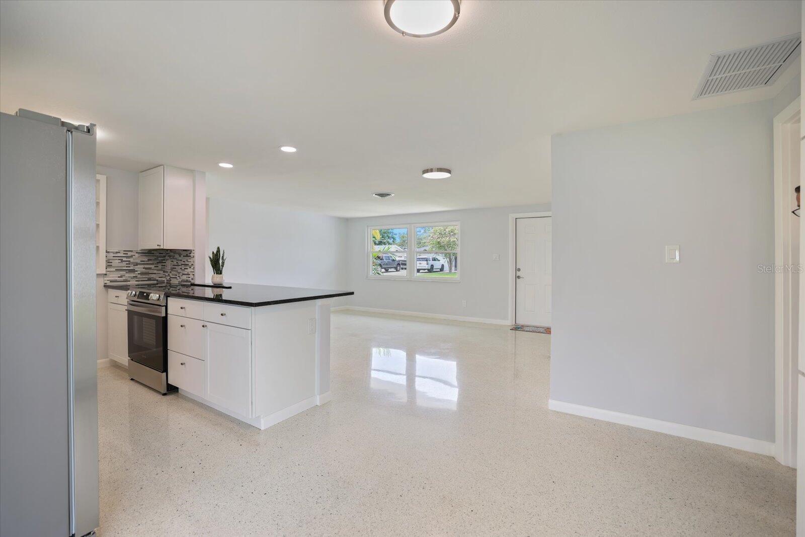 3485 Roslyn, Venice, FL 34293