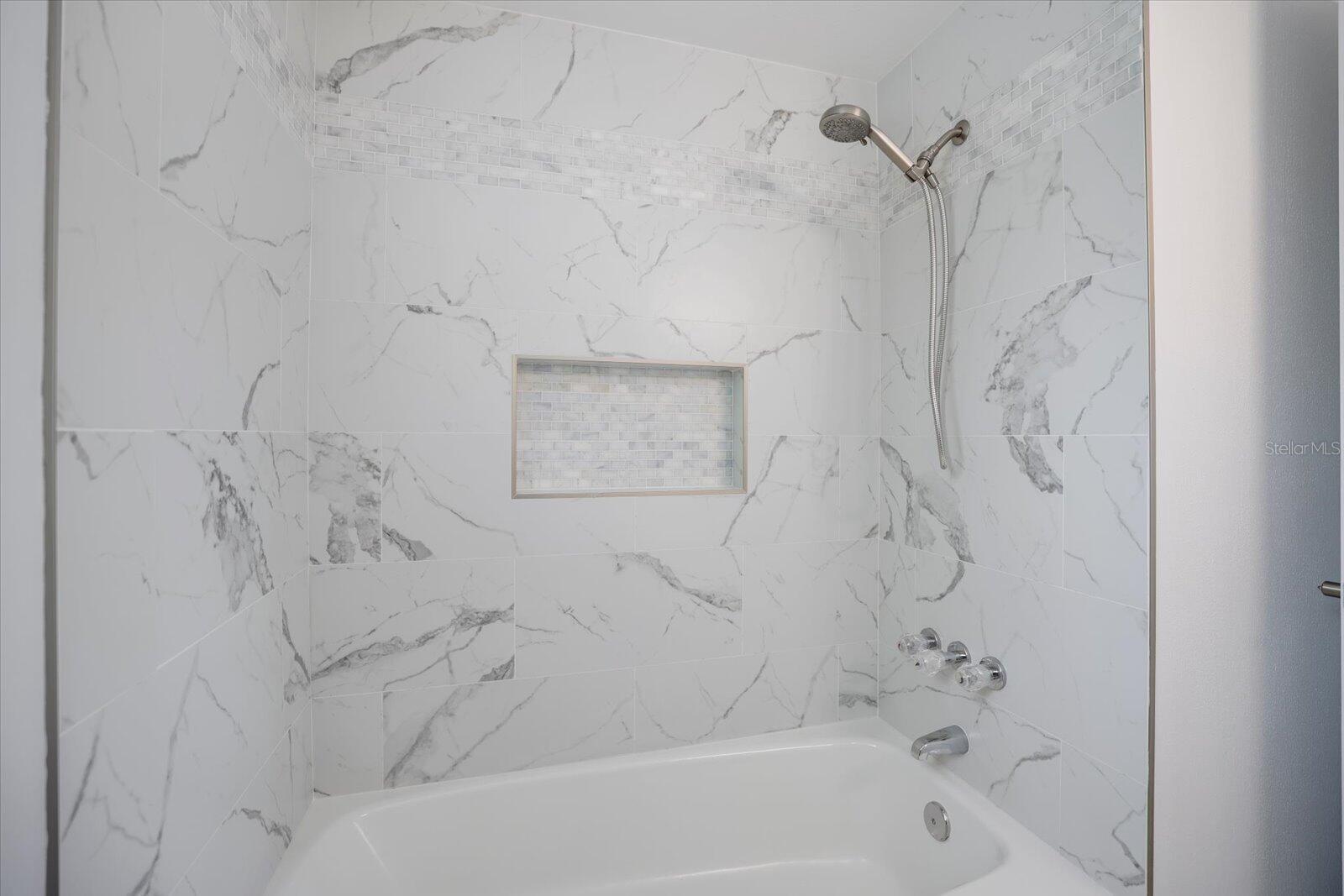 3485 Roslyn, Venice, FL 34293