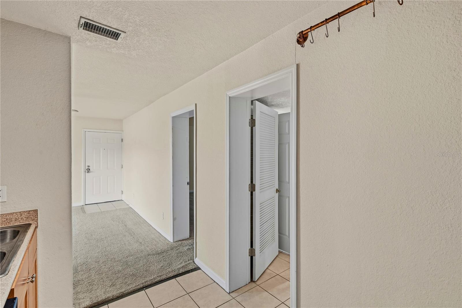 151 Seahorse Unit B, St Petersburg, FL 33705