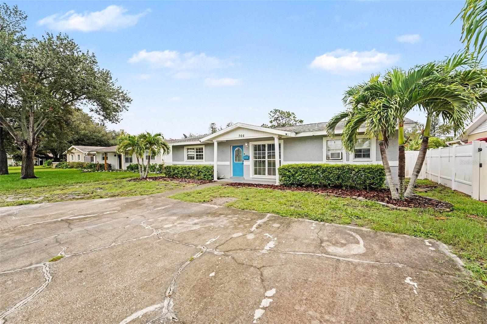 766 41st, St Petersburg, FL 33703