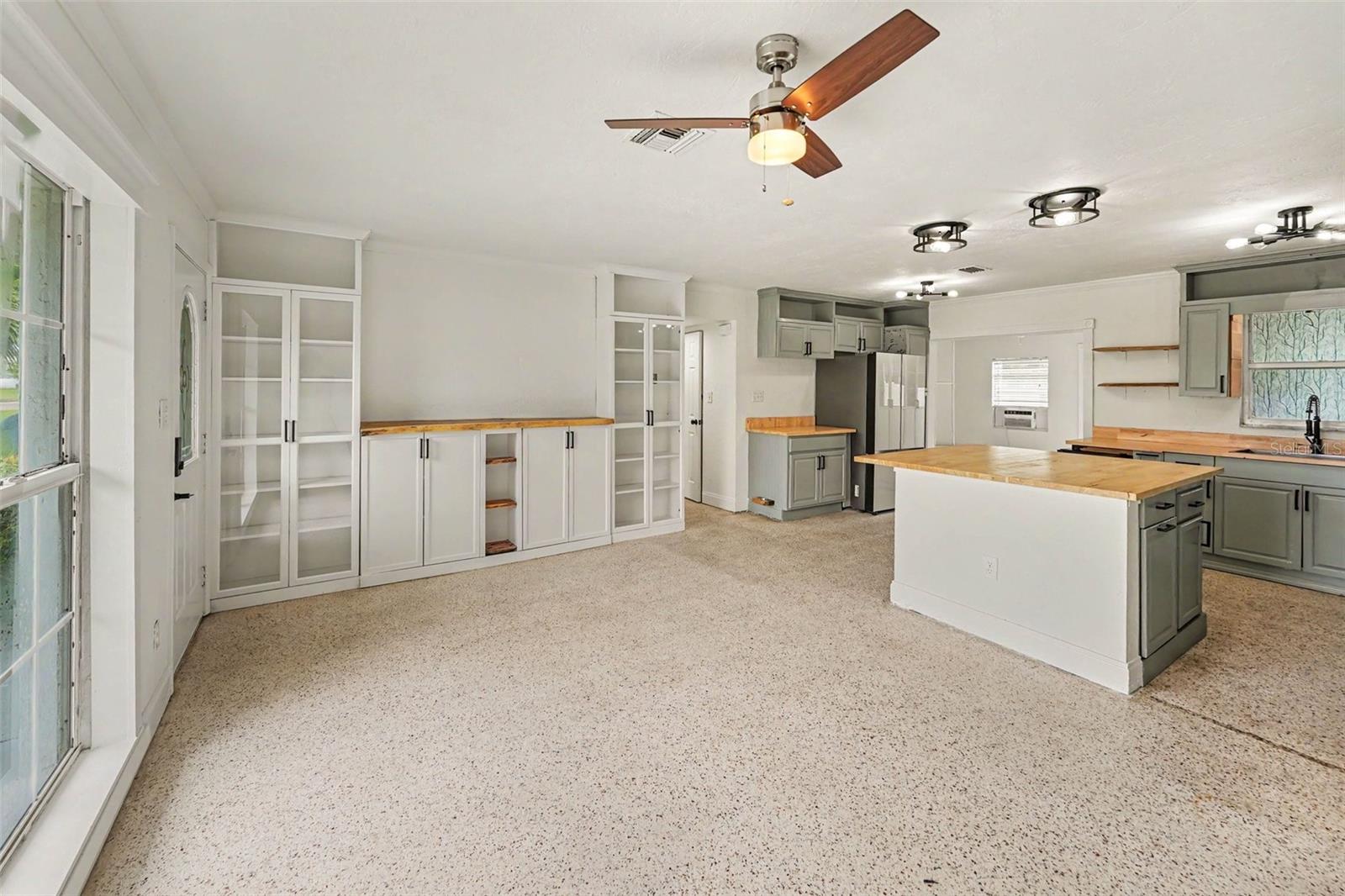 766 41st, St Petersburg, FL 33703