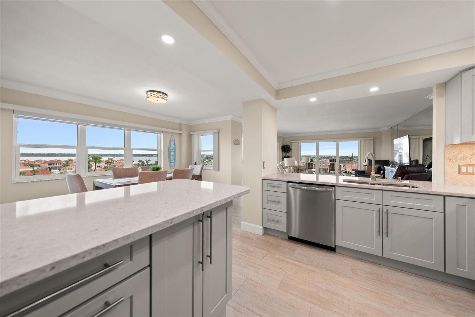 1621 Gulf Unit 607, Clearwater Beach, FL 33767