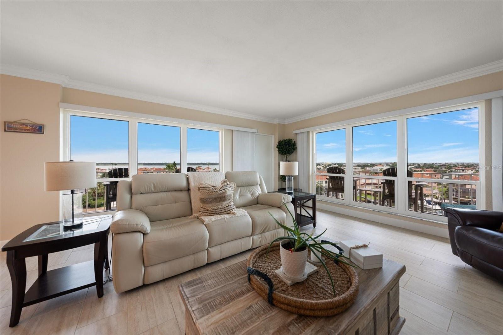 1621 Gulf Unit 607, Clearwater Beach, FL 33767