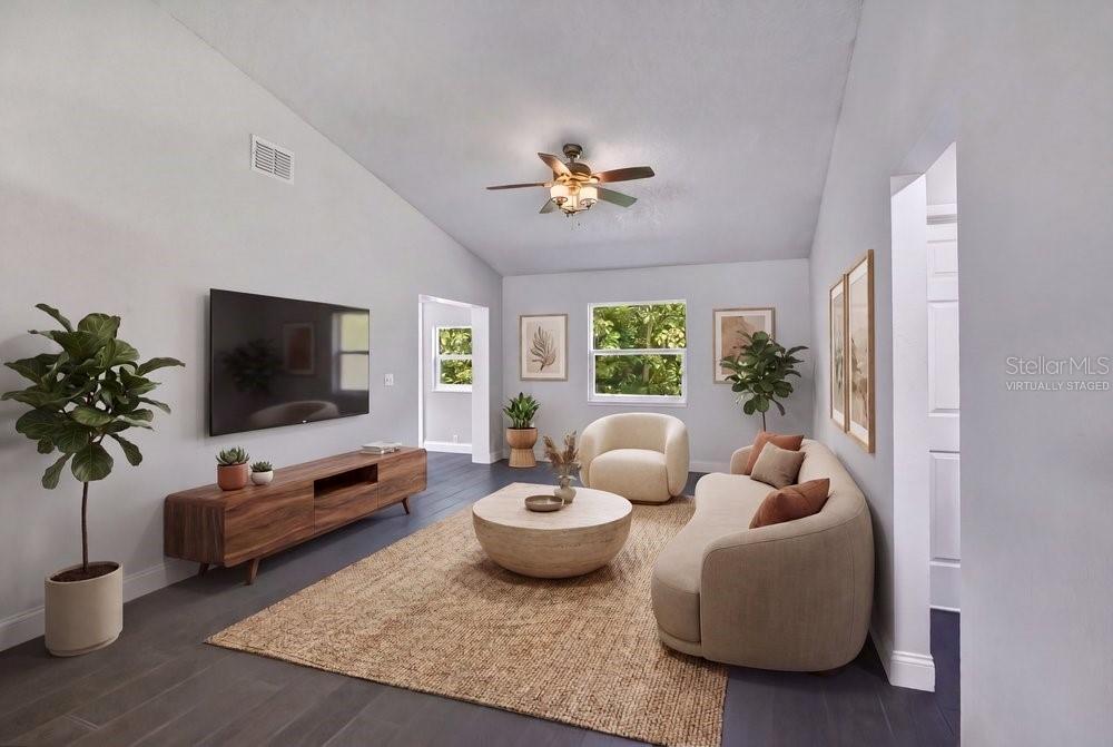 156 Lake, Orlando, FL 32835