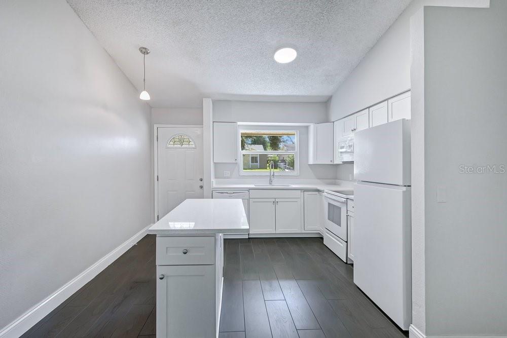 156 Lake, Orlando, FL 32835
