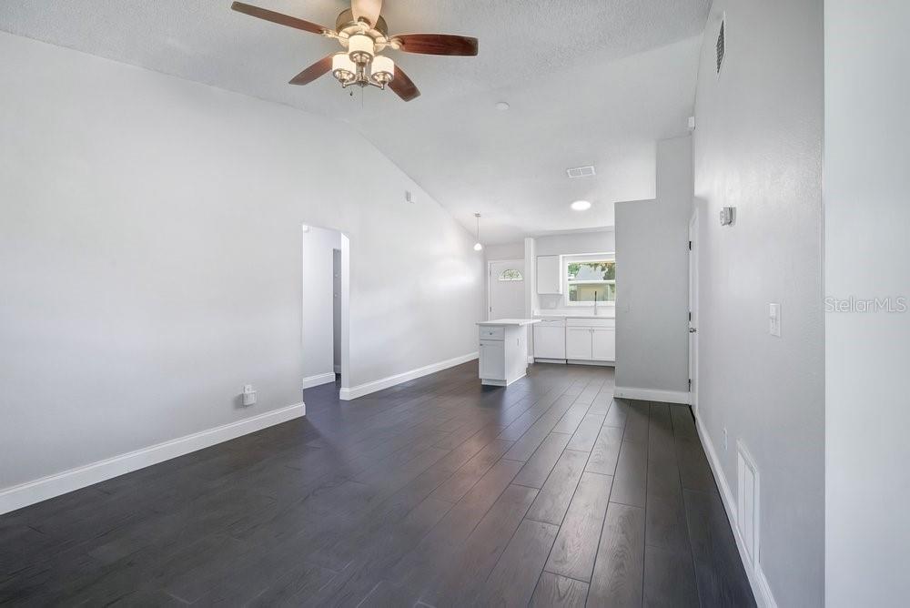 156 Lake, Orlando, FL 32835