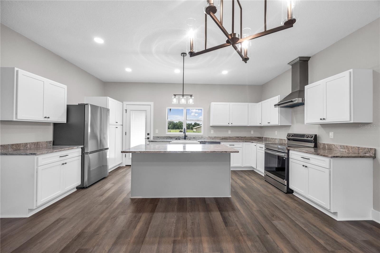 1173 W C 476, Bushnell, FL 33513
