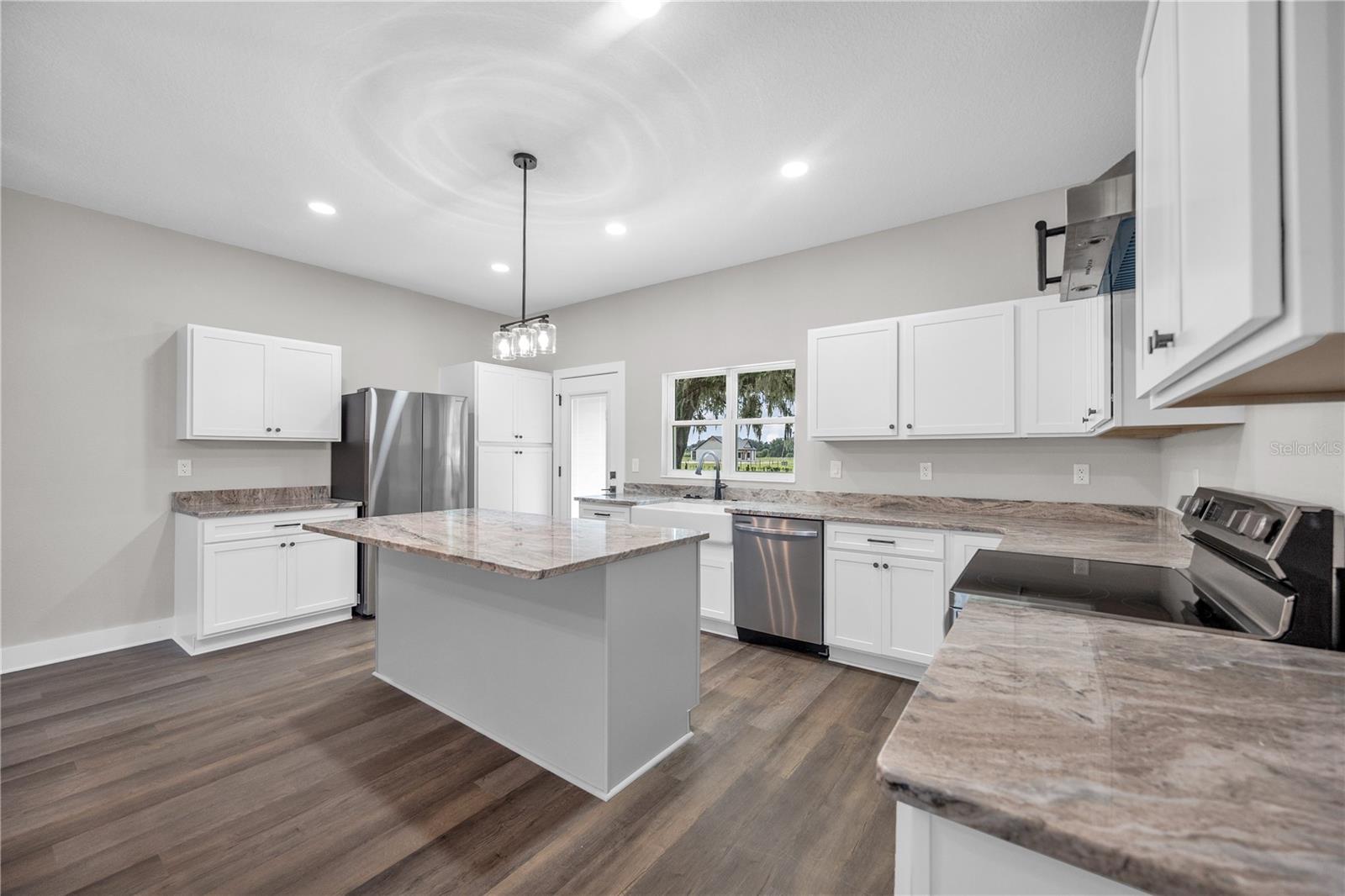 1173 W C 476, Bushnell, FL 33513