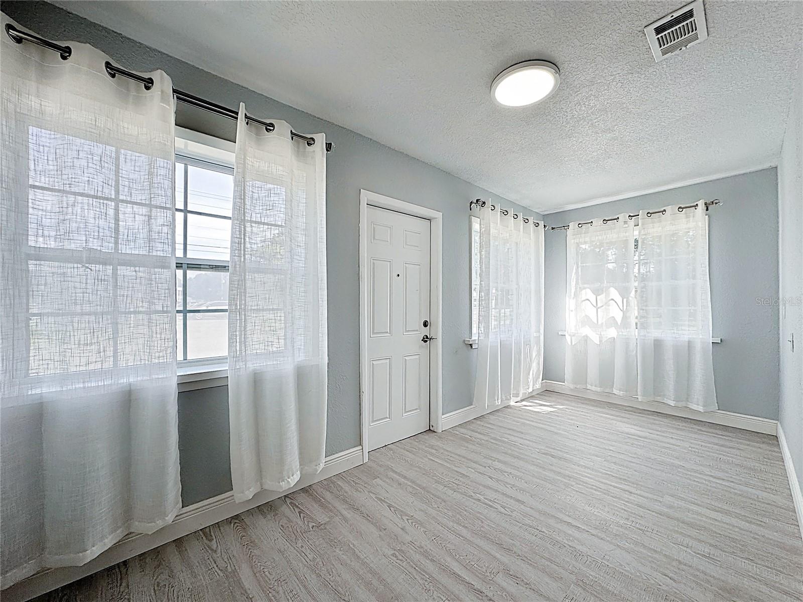 1600 Roosevelt, Orlando, FL 32804