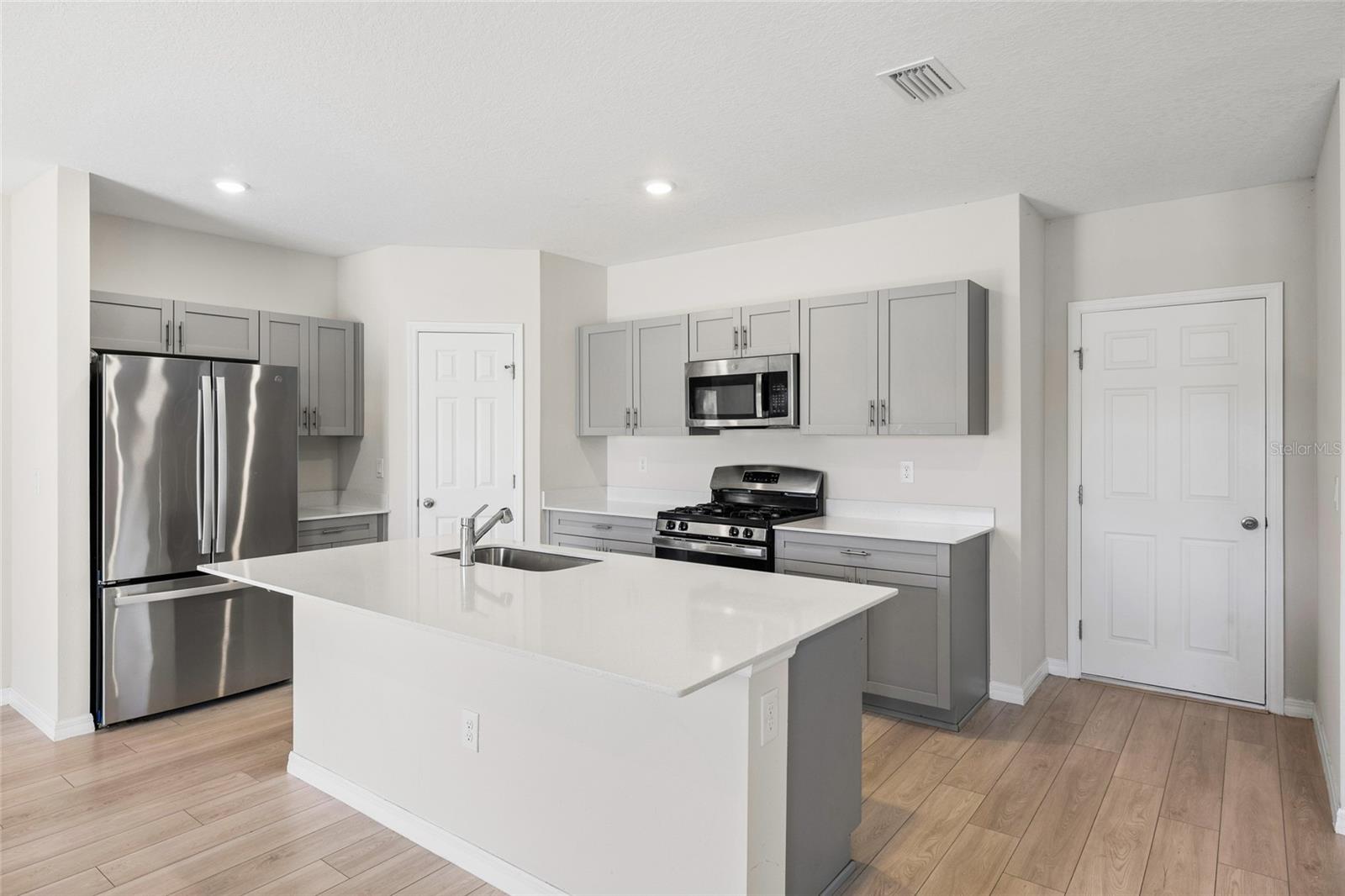 14886 Summer Branch, Lithia, FL 33547