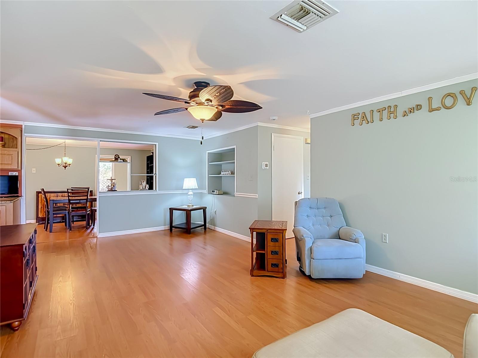 3641 Wellington Dr, Holiday, FL 34691