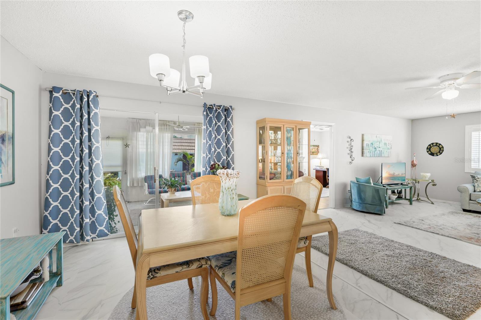 2327 Waterbluff Unit V315, Sarasota, FL 34231