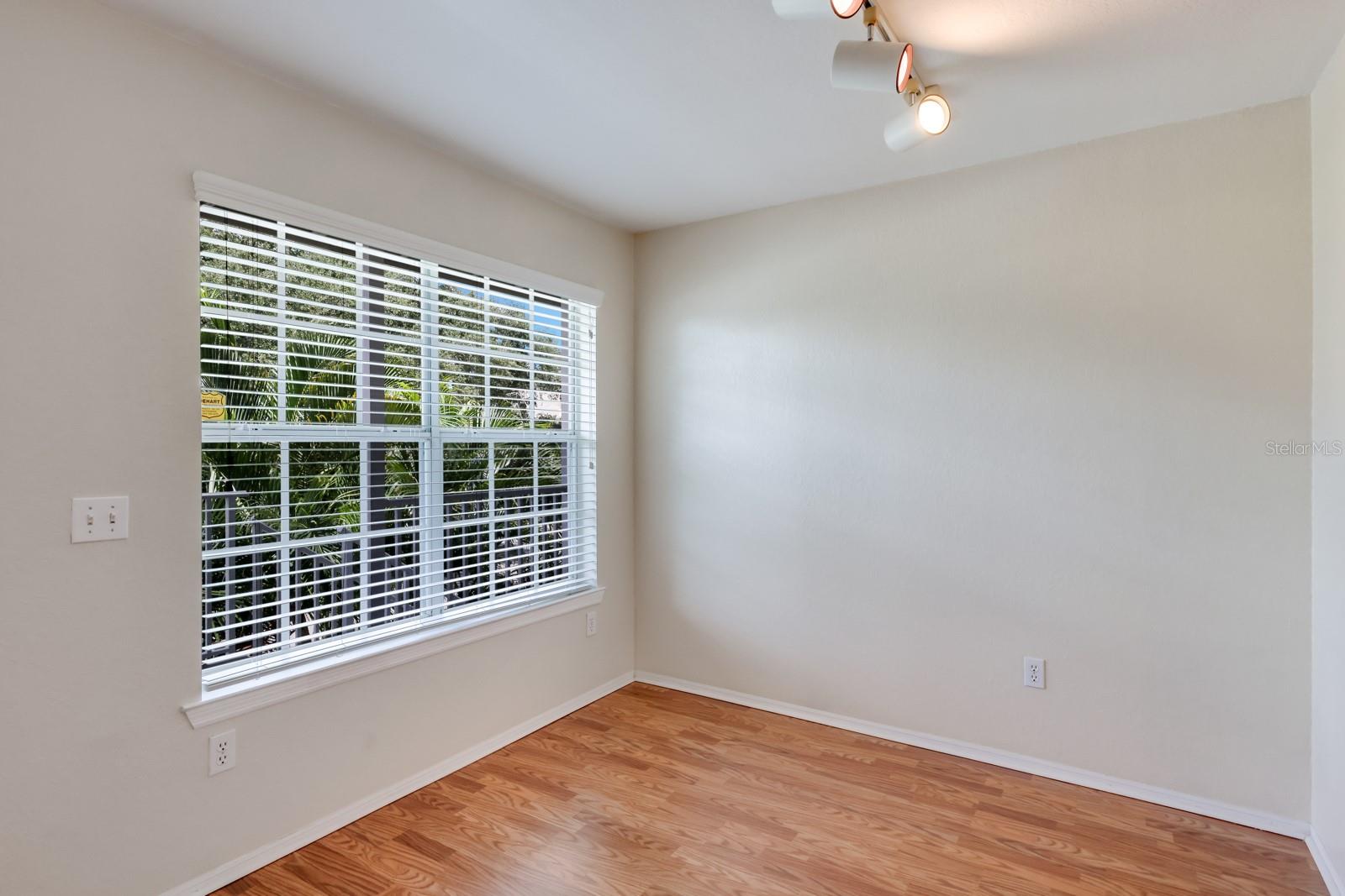850 Tamiami Unit 325, Sarasota, FL 34236