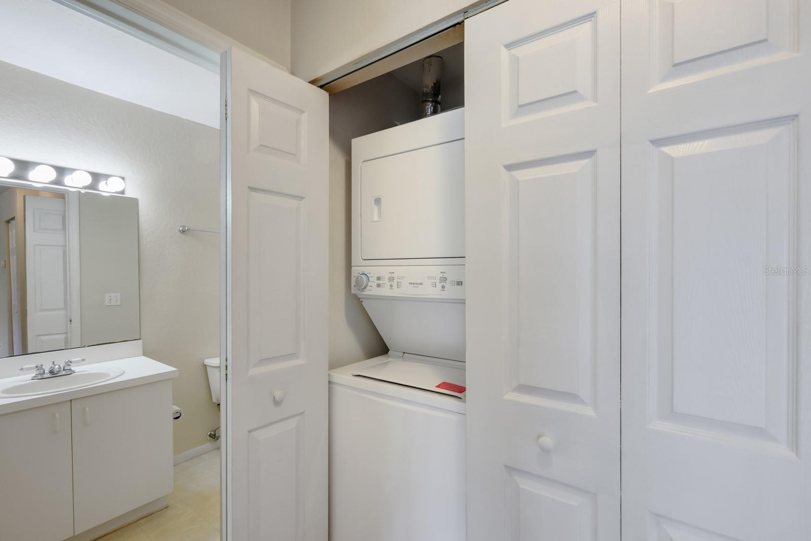 850 Tamiami Unit 325, Sarasota, FL 34236