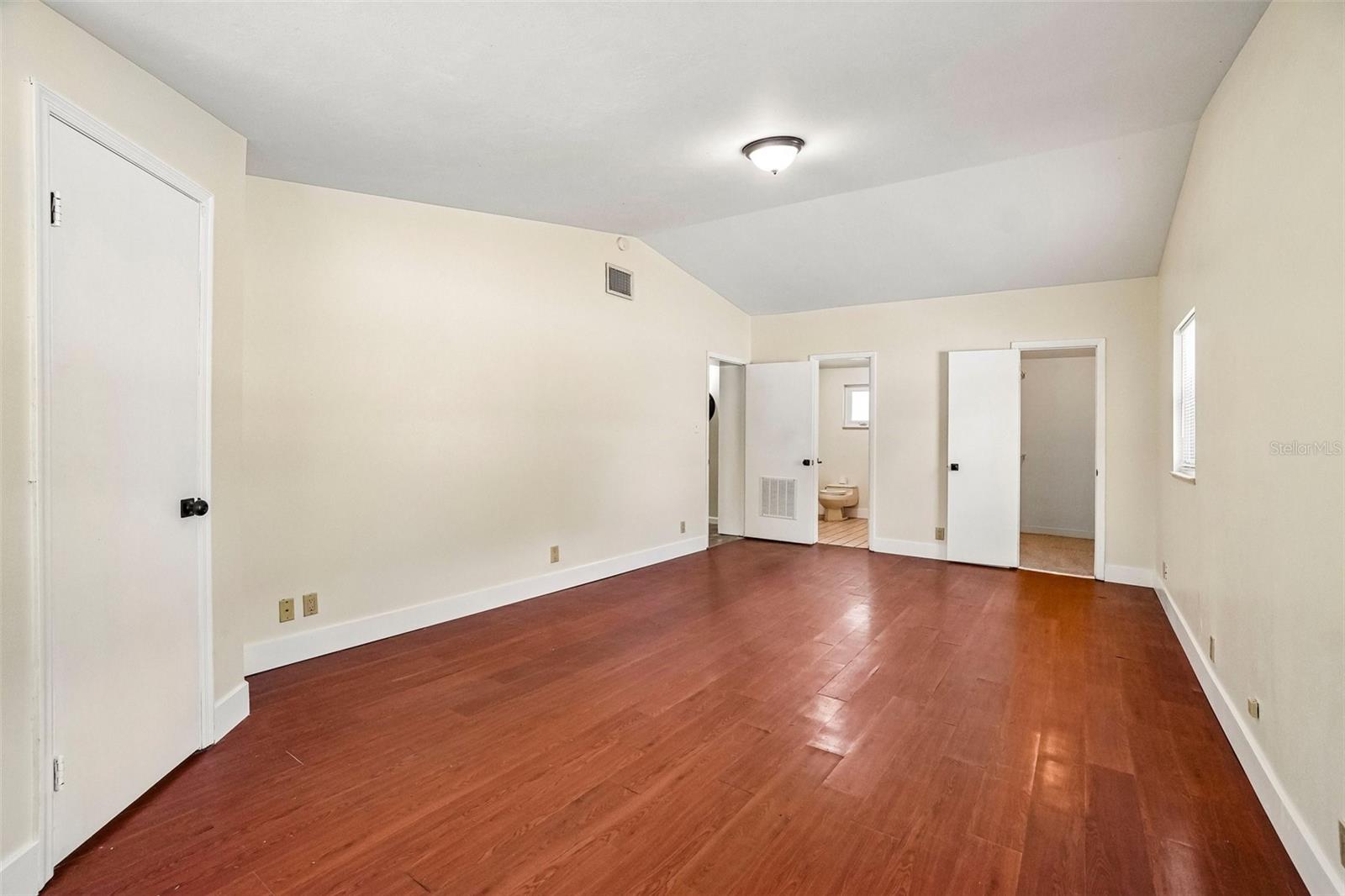 9216 Robson, Tampa, FL 33615
