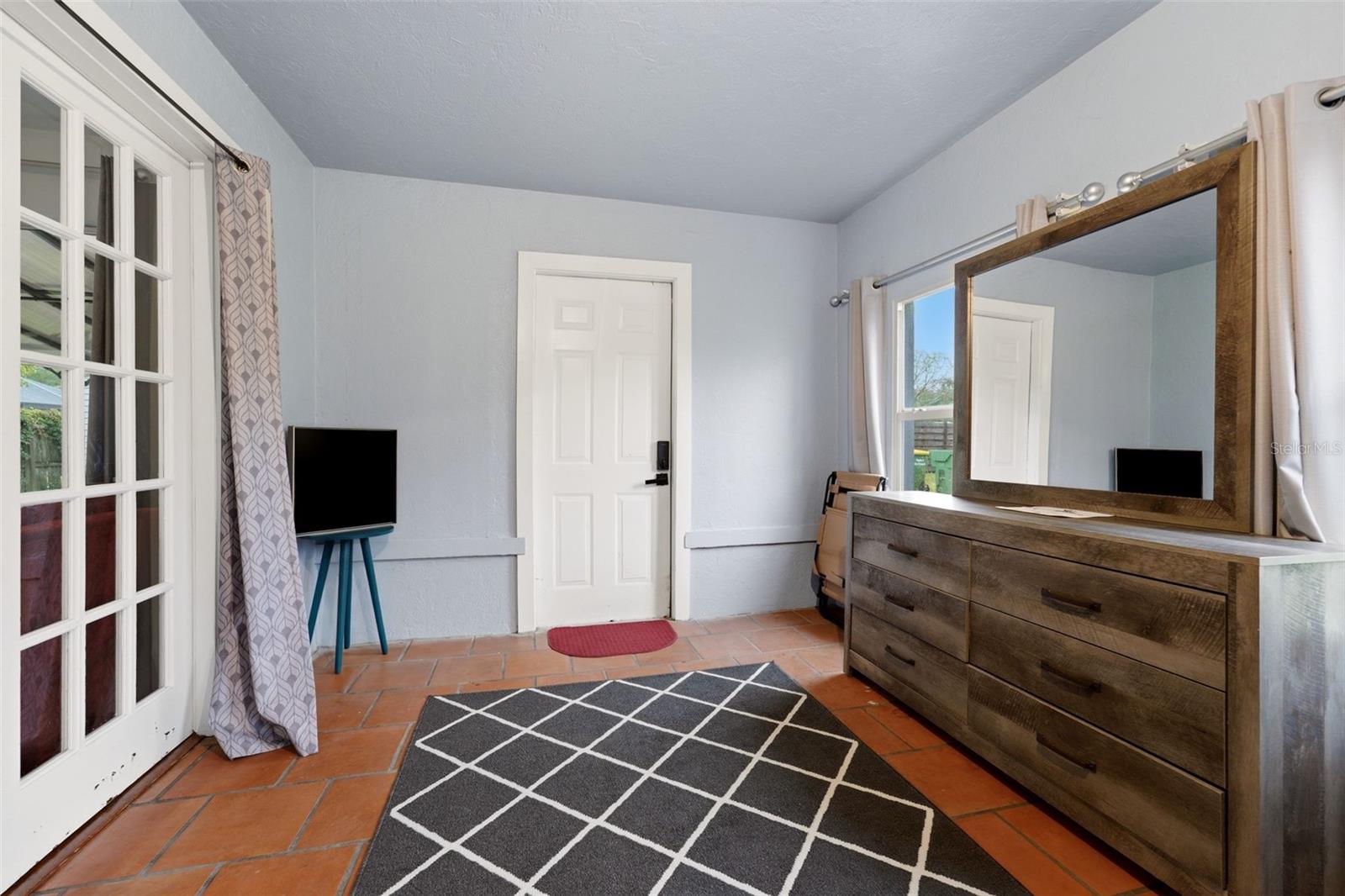 3052 Alta Vista St, Sarasota, FL 34237