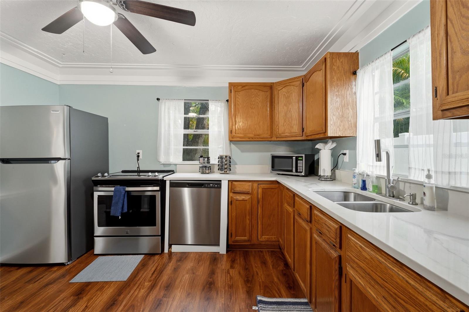 3052 Alta Vista St, Sarasota, FL 34237
