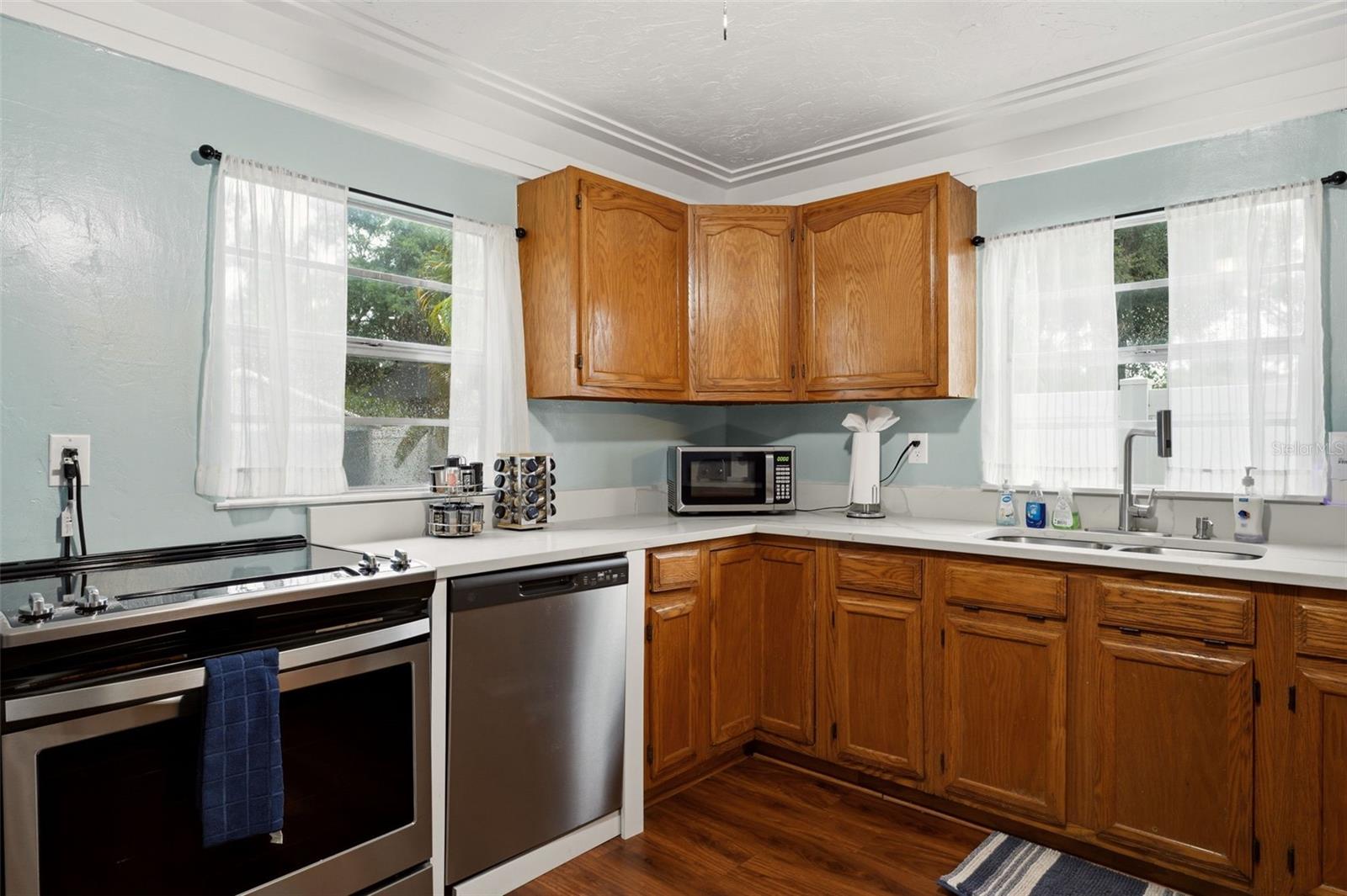 3052 Alta Vista St, Sarasota, FL 34237