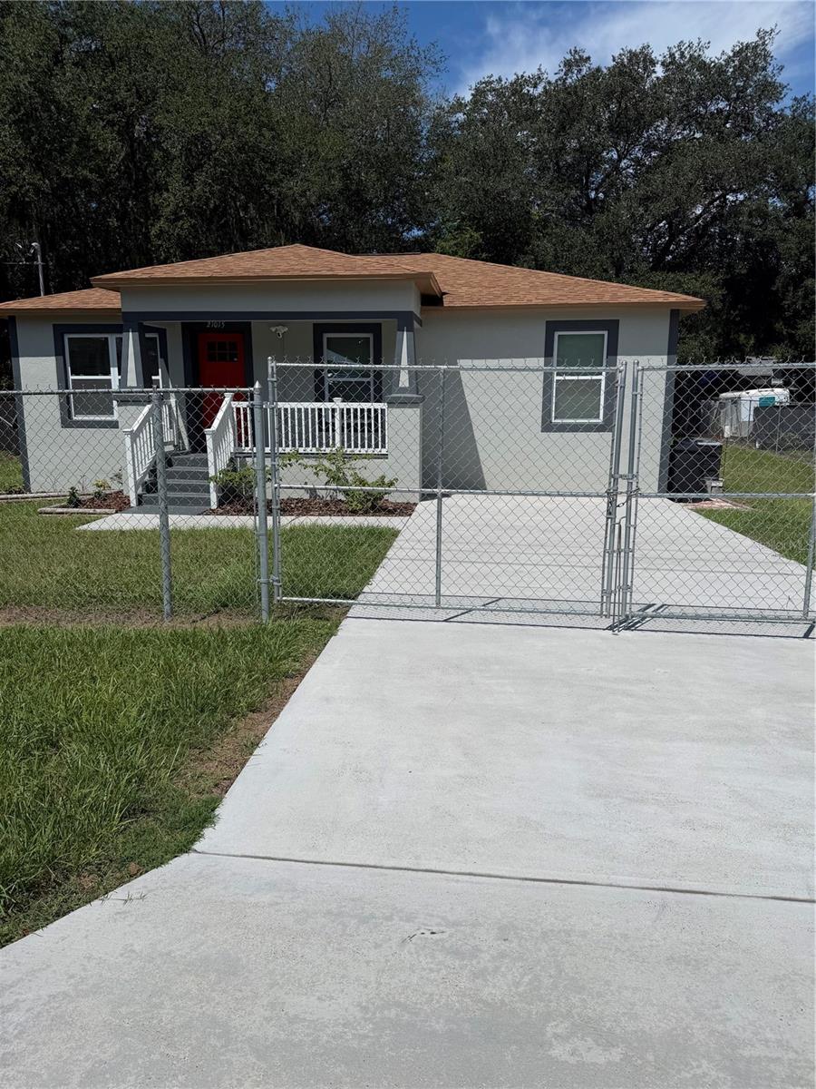 21015 Market, Dade City, FL 33523