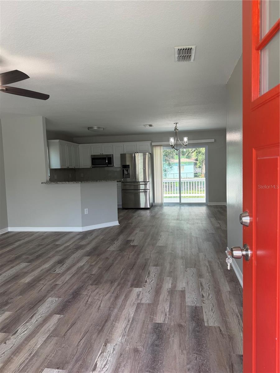 21015 Market, Dade City, FL 33523