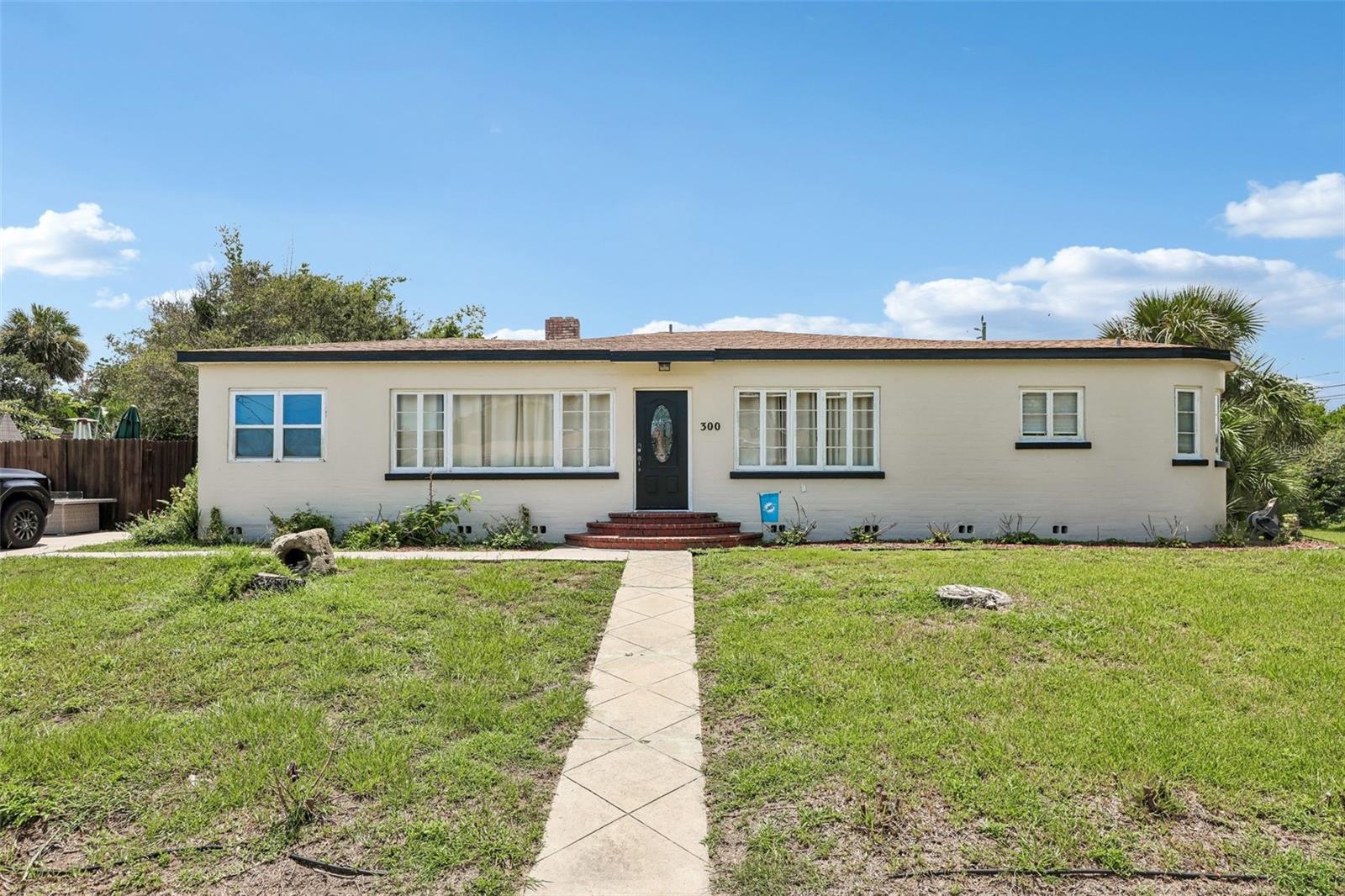 300 Revilo, Daytona Beach, FL 32118