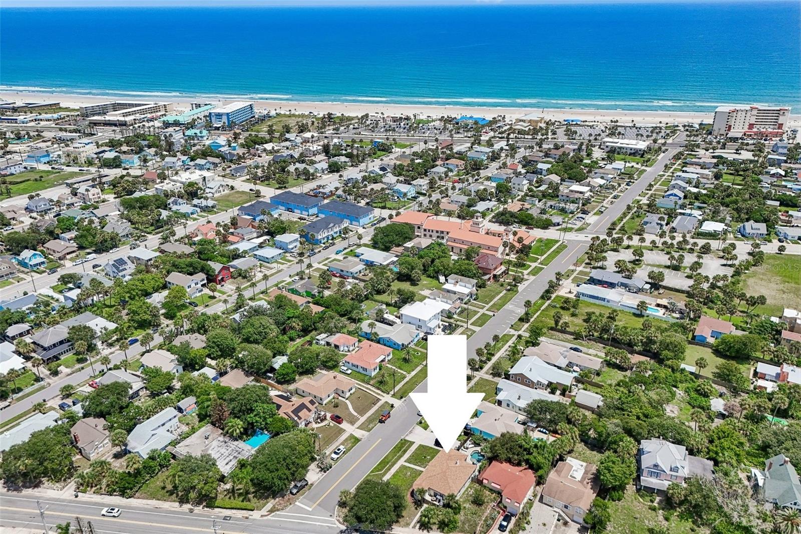 300 Revilo, Daytona Beach, FL 32118