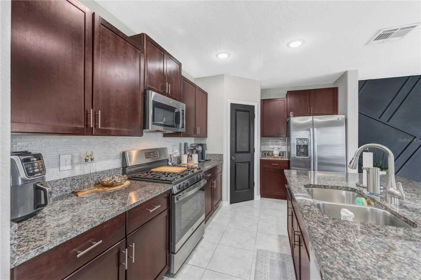 5522 Appleton Shore, Apollo Beach, FL 33572