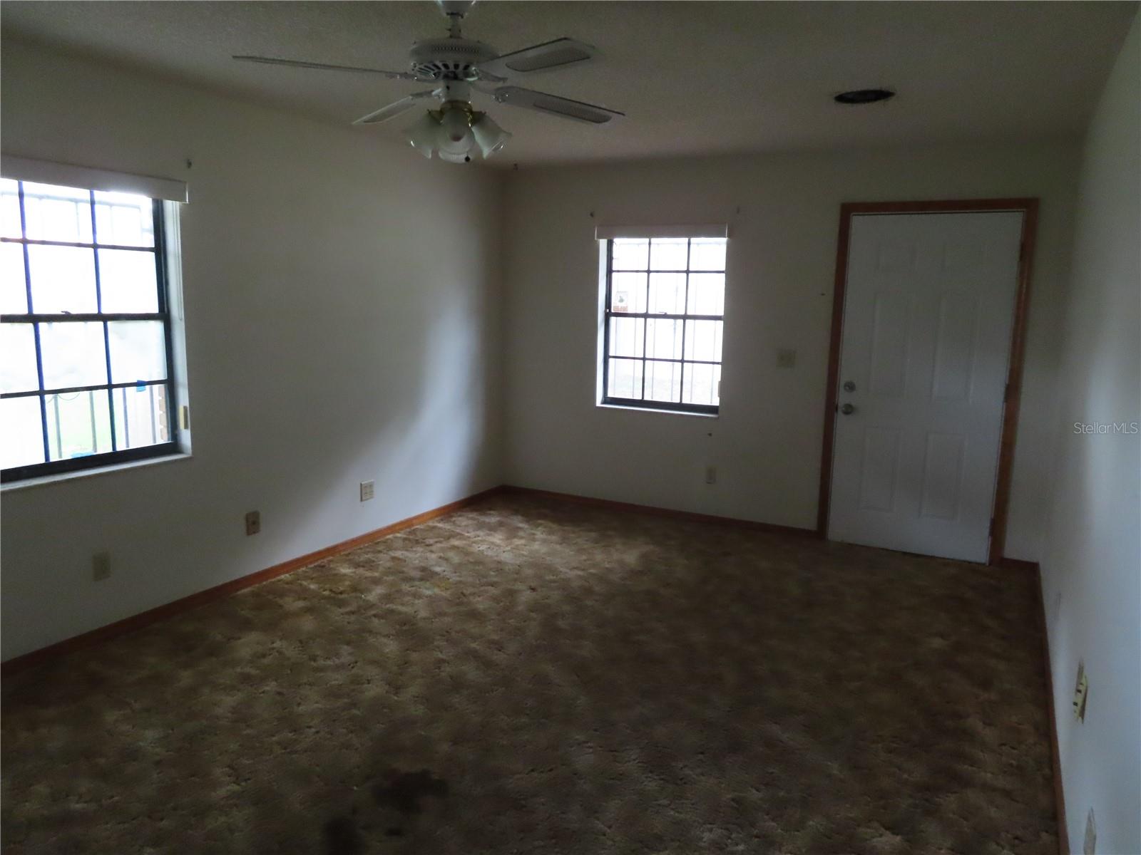 2016 Amesbury, Auburndale, FL 33823