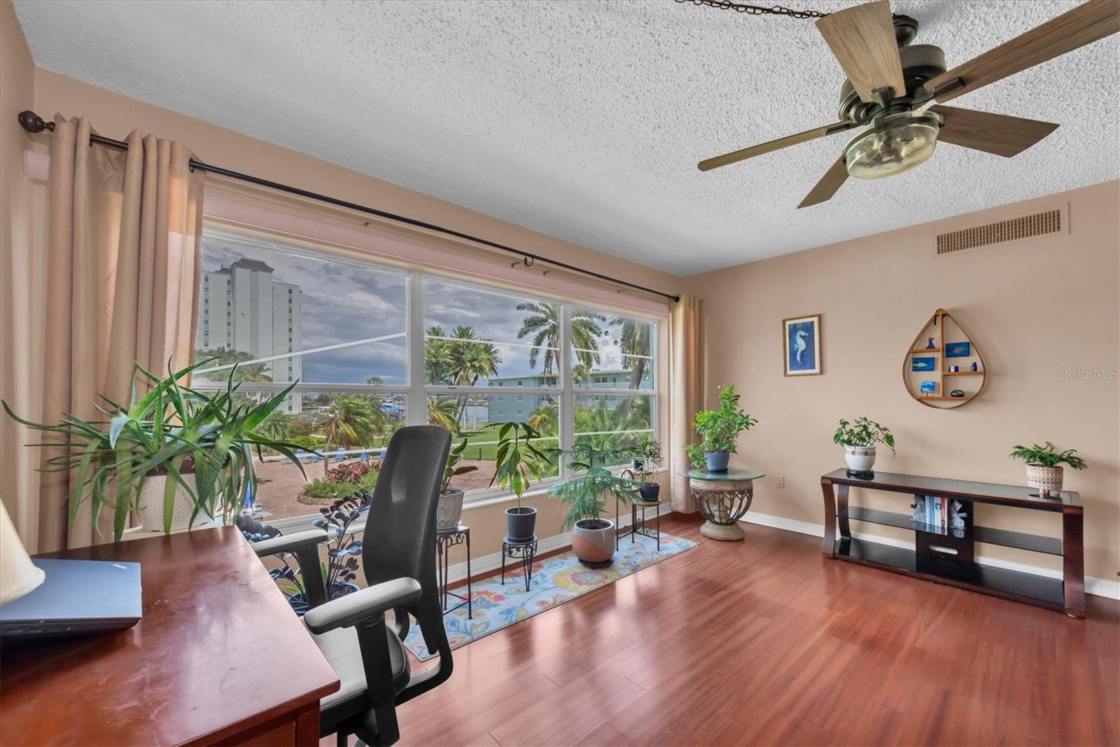 6363 Gulf Winds Unit 233, St Petersburg, FL 33706