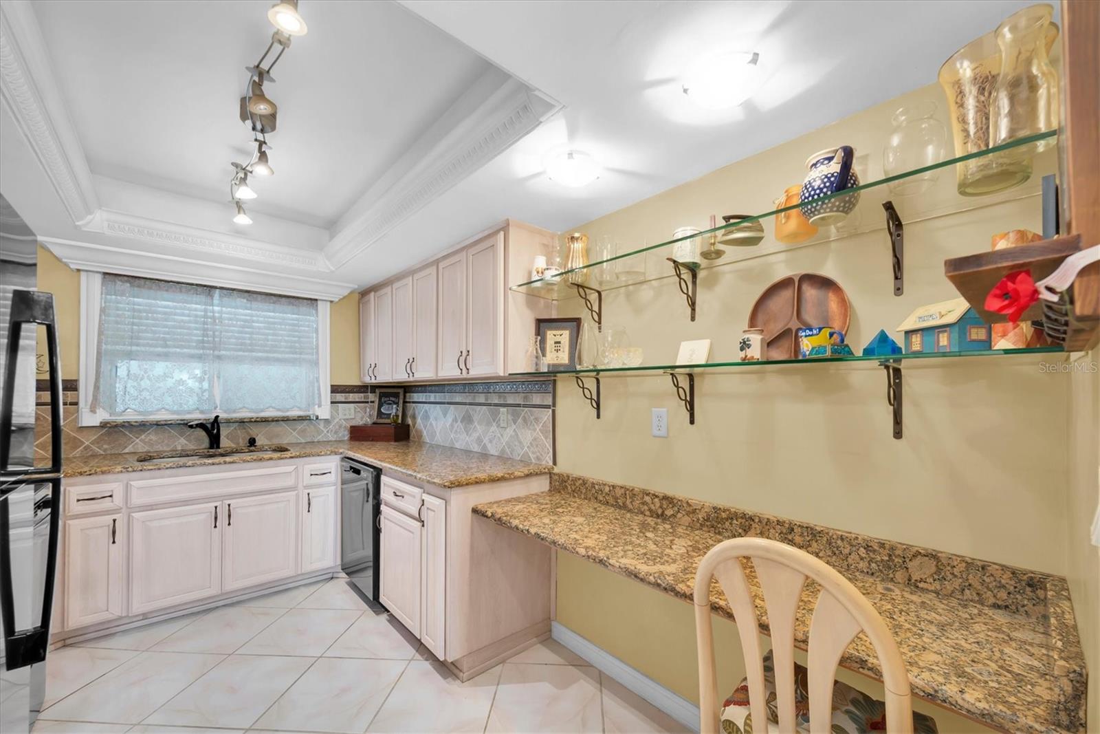 6363 Gulf Winds Unit 233, St Petersburg, FL 33706