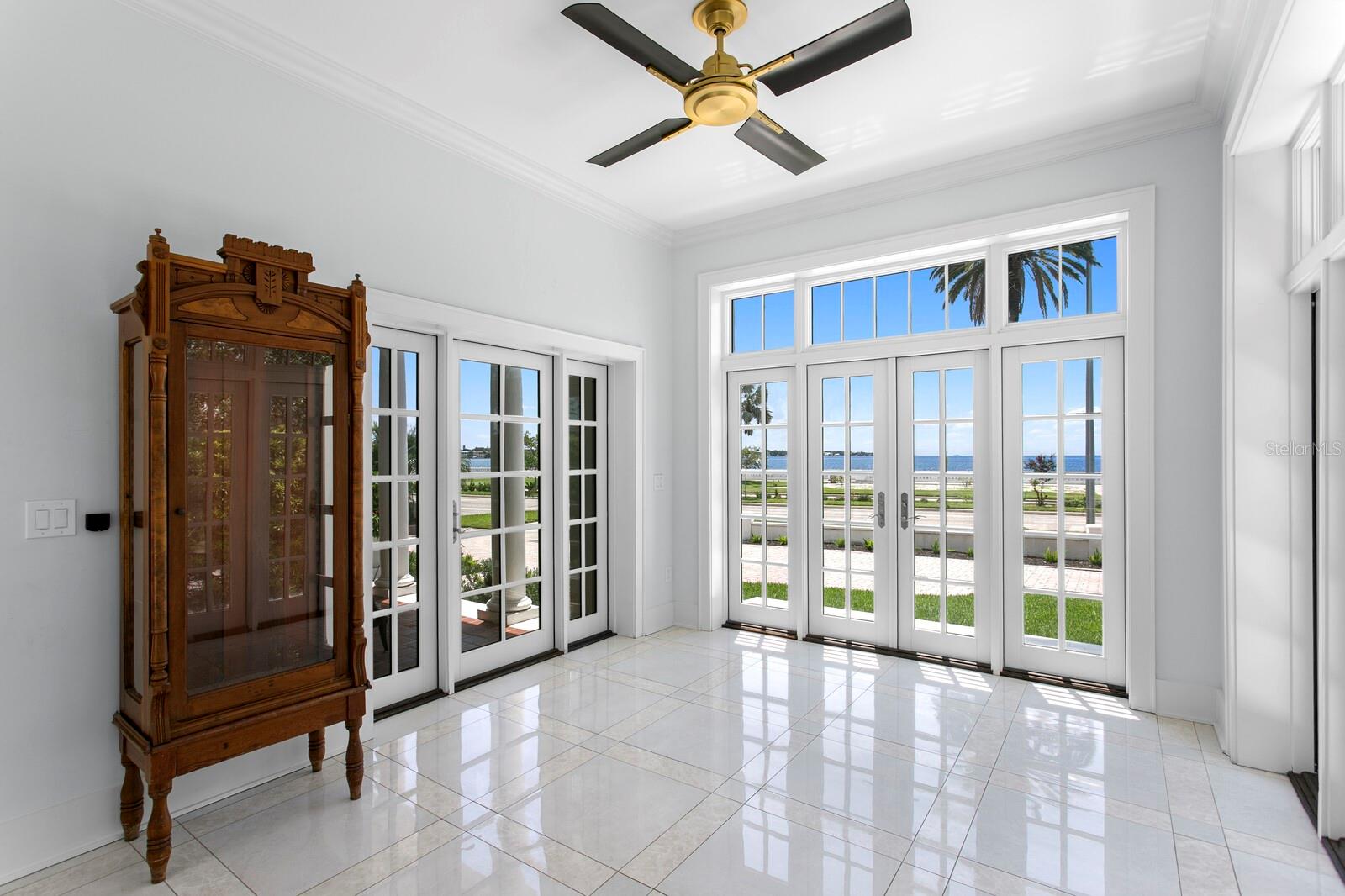 907 Bayshore, Tampa, FL 33606