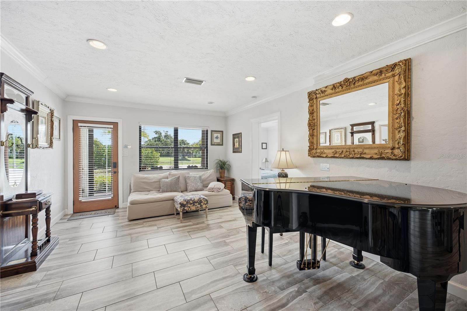 4925 Remington, Sarasota, FL 34234