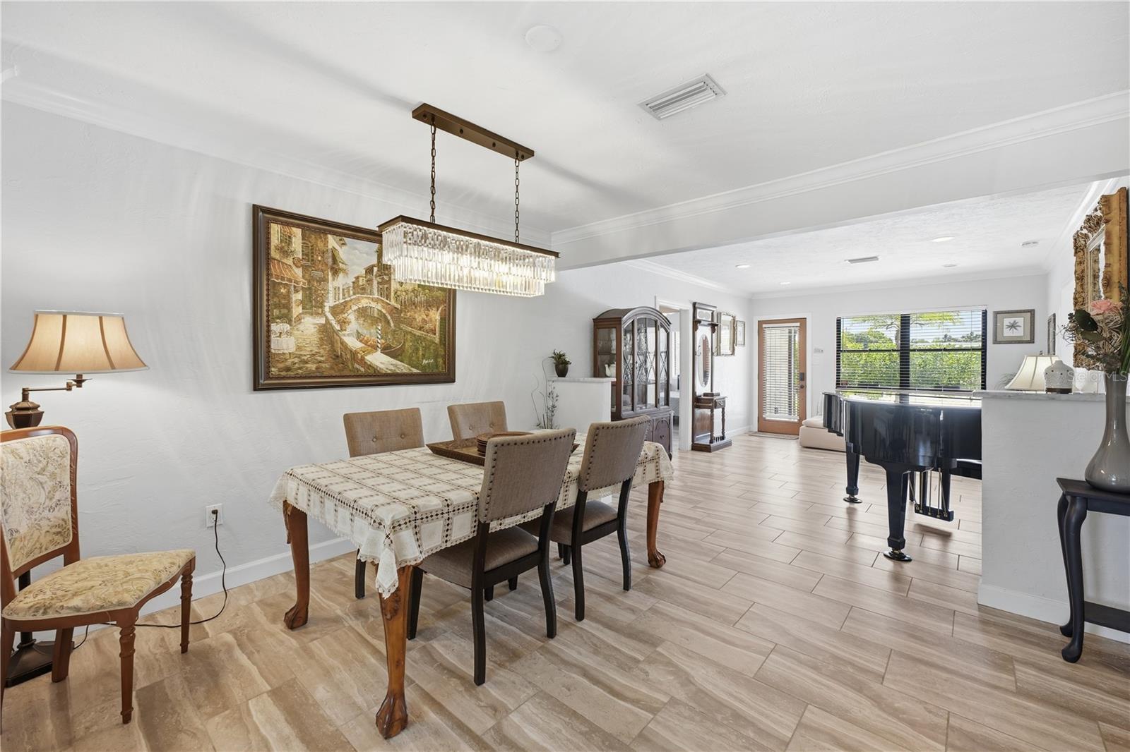 4925 Remington, Sarasota, FL 34234