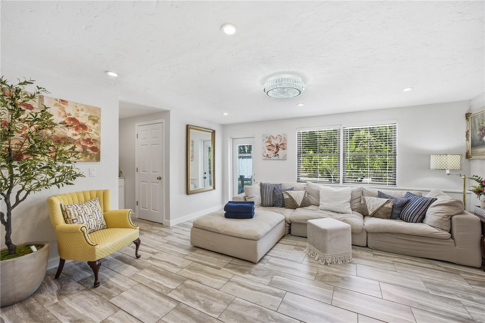 4925 Remington, Sarasota, FL 34234